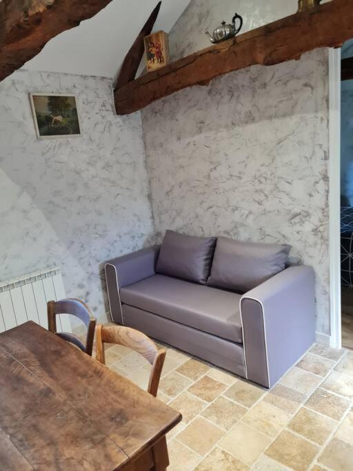 Petit Gite 18 Eme Tout Confort Saint-Germain-des-Fosses Zewnętrze zdjęcie